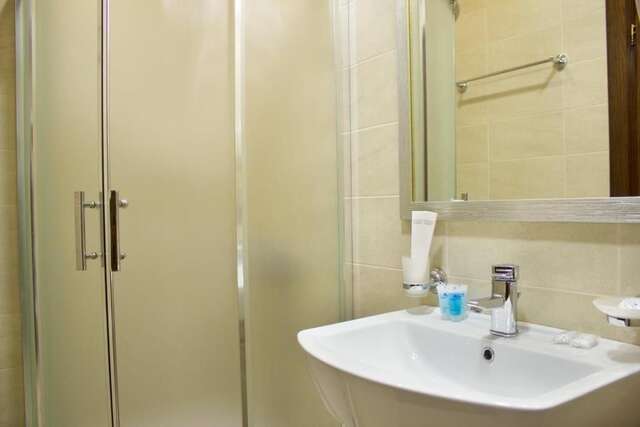 Отель Hotel 4U Тбилиси-14